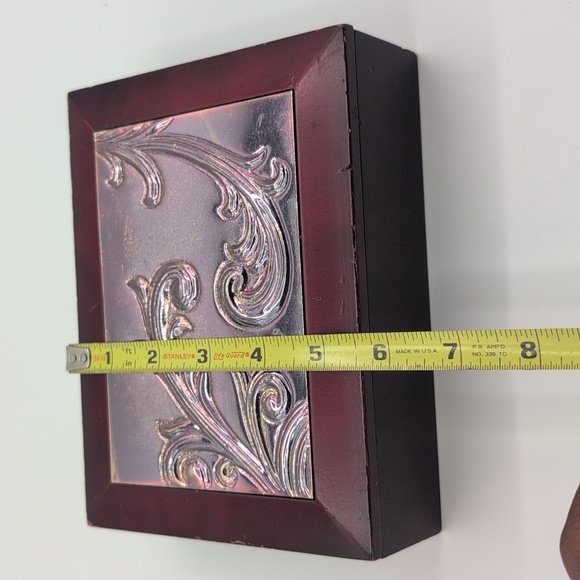 Elegant Decorative Wooden Trinket Jewelry Box with Silver Accents - Picture 10 of 10